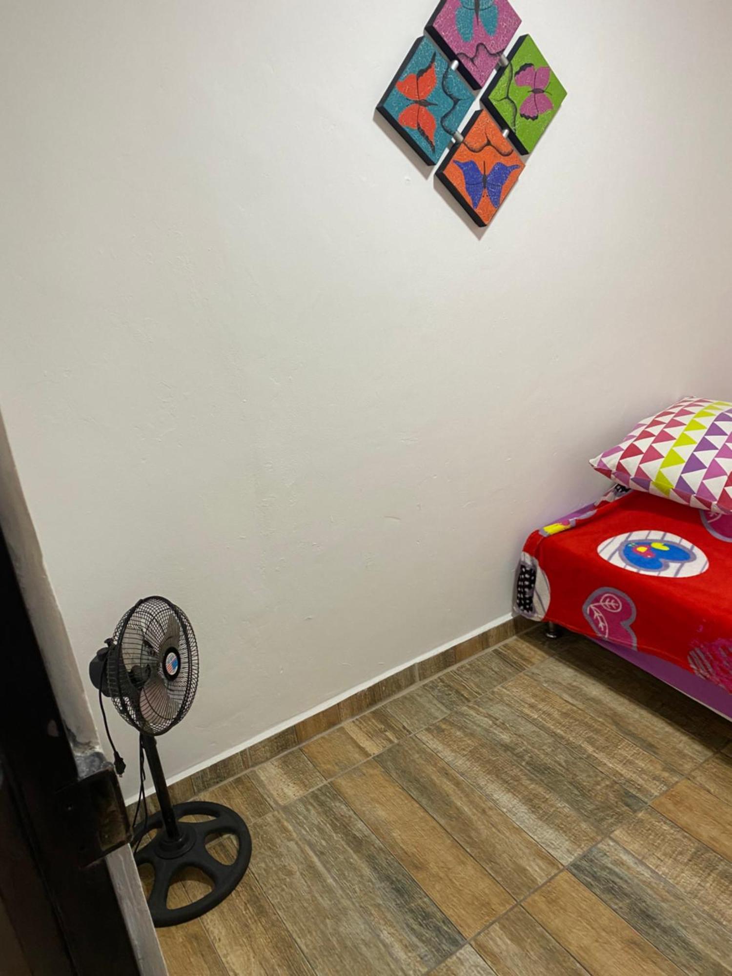Habitación Independiente Baño Exterior * Armenia (Quindio)